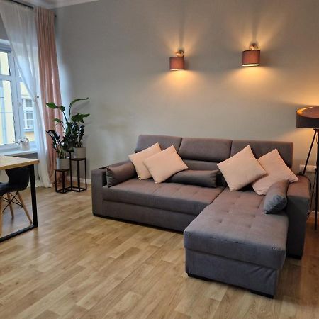 Apartament Ratuszowy Deluxe Еленя-Гура Экстерьер фото