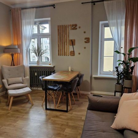 Apartament Ratuszowy Deluxe Еленя-Гура Экстерьер фото