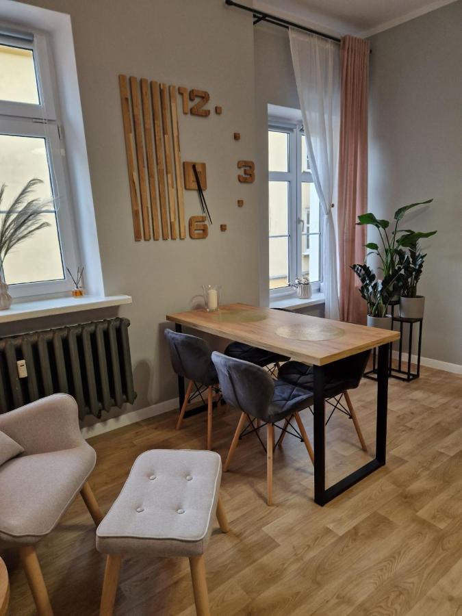 Apartament Ratuszowy Deluxe Еленя-Гура Экстерьер фото