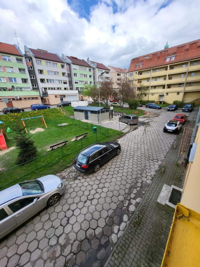 Apartament Ratuszowy Deluxe Еленя-Гура Экстерьер фото